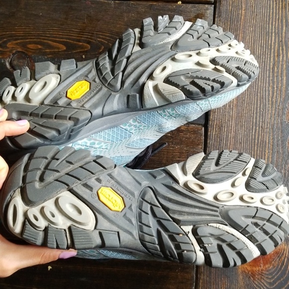 *SOLD* Merrell Hiking Shoes - Picture 3 of 4